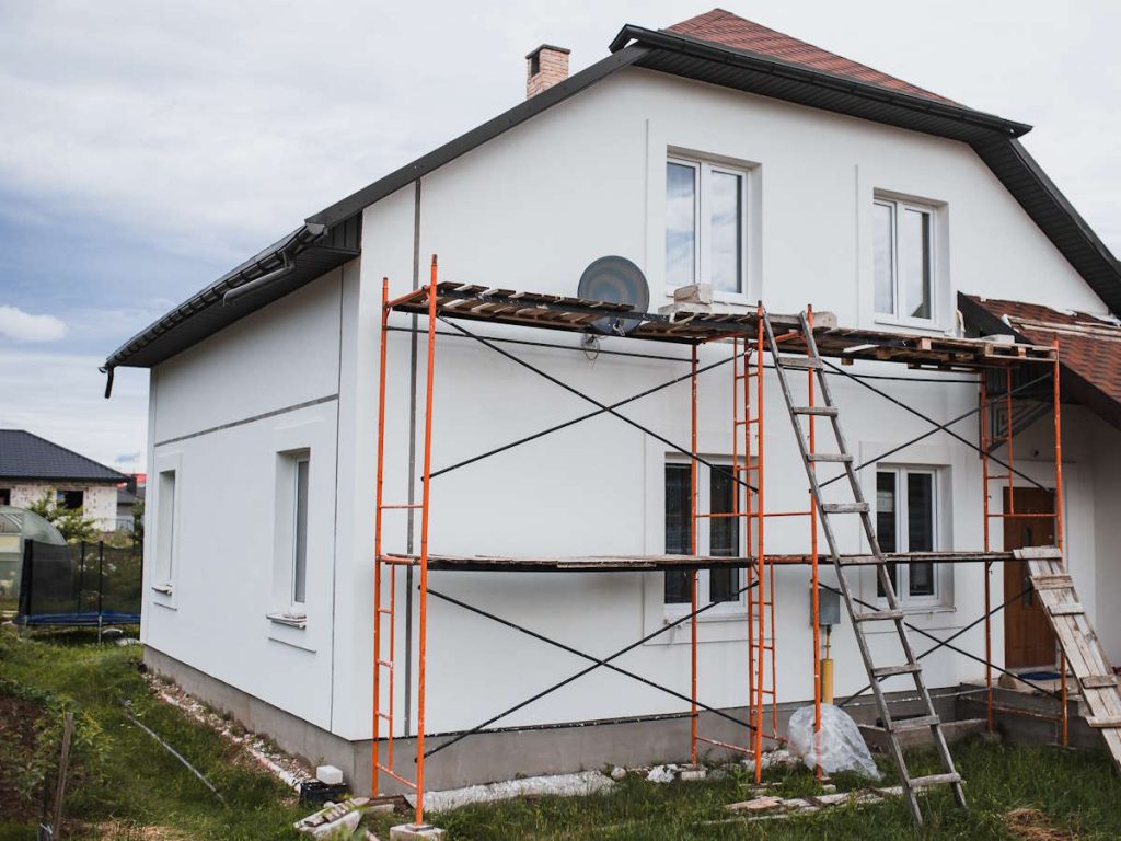 woning in de steigers voor schilderen